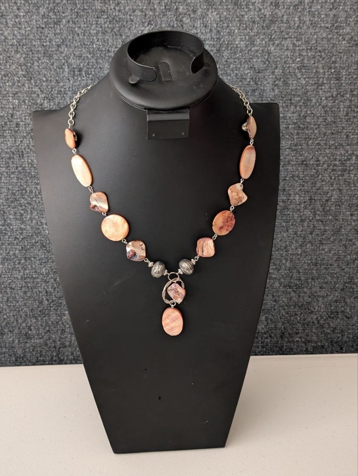 Silver Tone Necklace With Silver Tone Beads  Shell Accents
